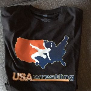 *NEW* Men’s USA Wrestling T-shirt.